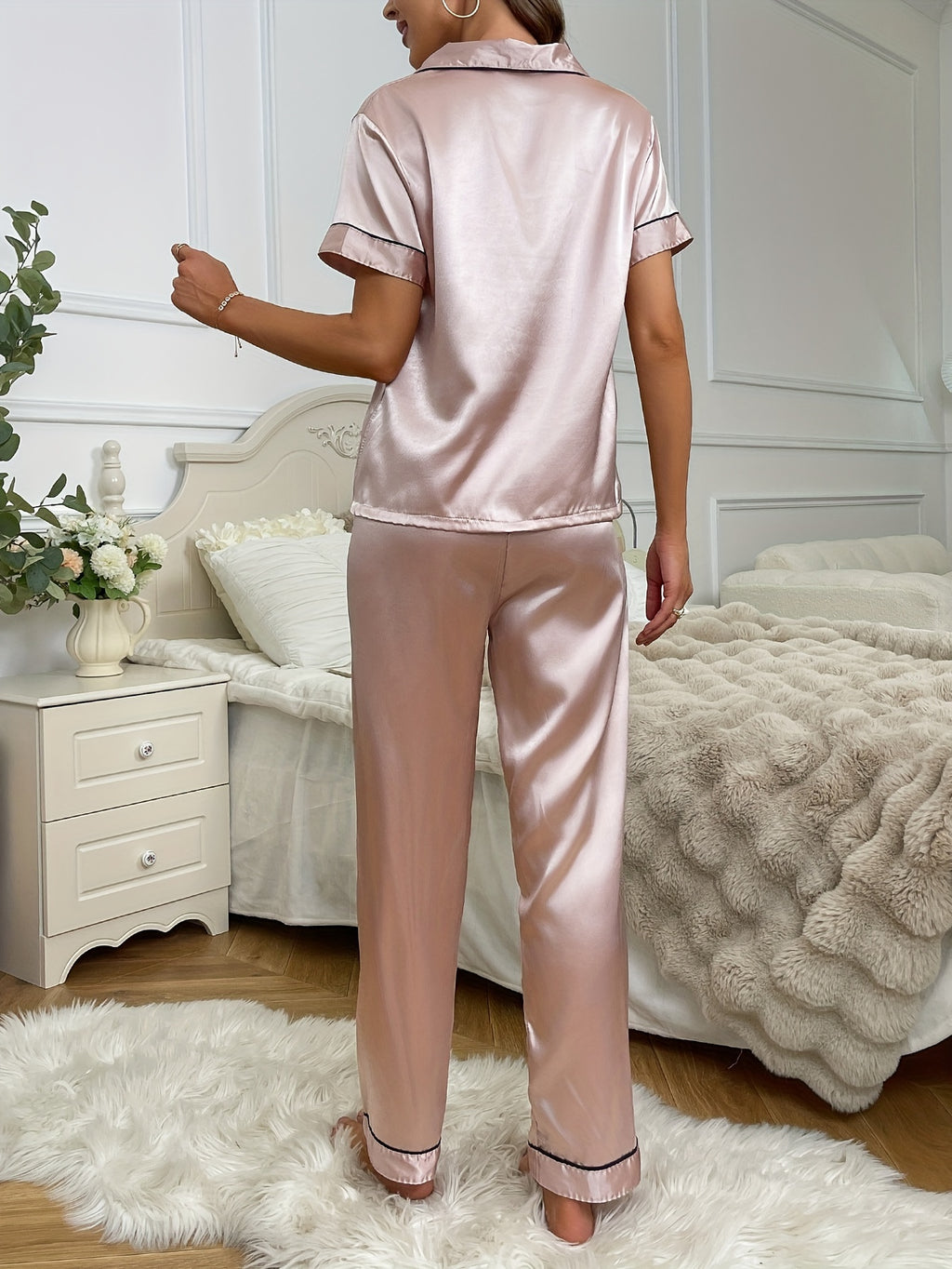 Women's casual pajama set with short-sleeve lapel top