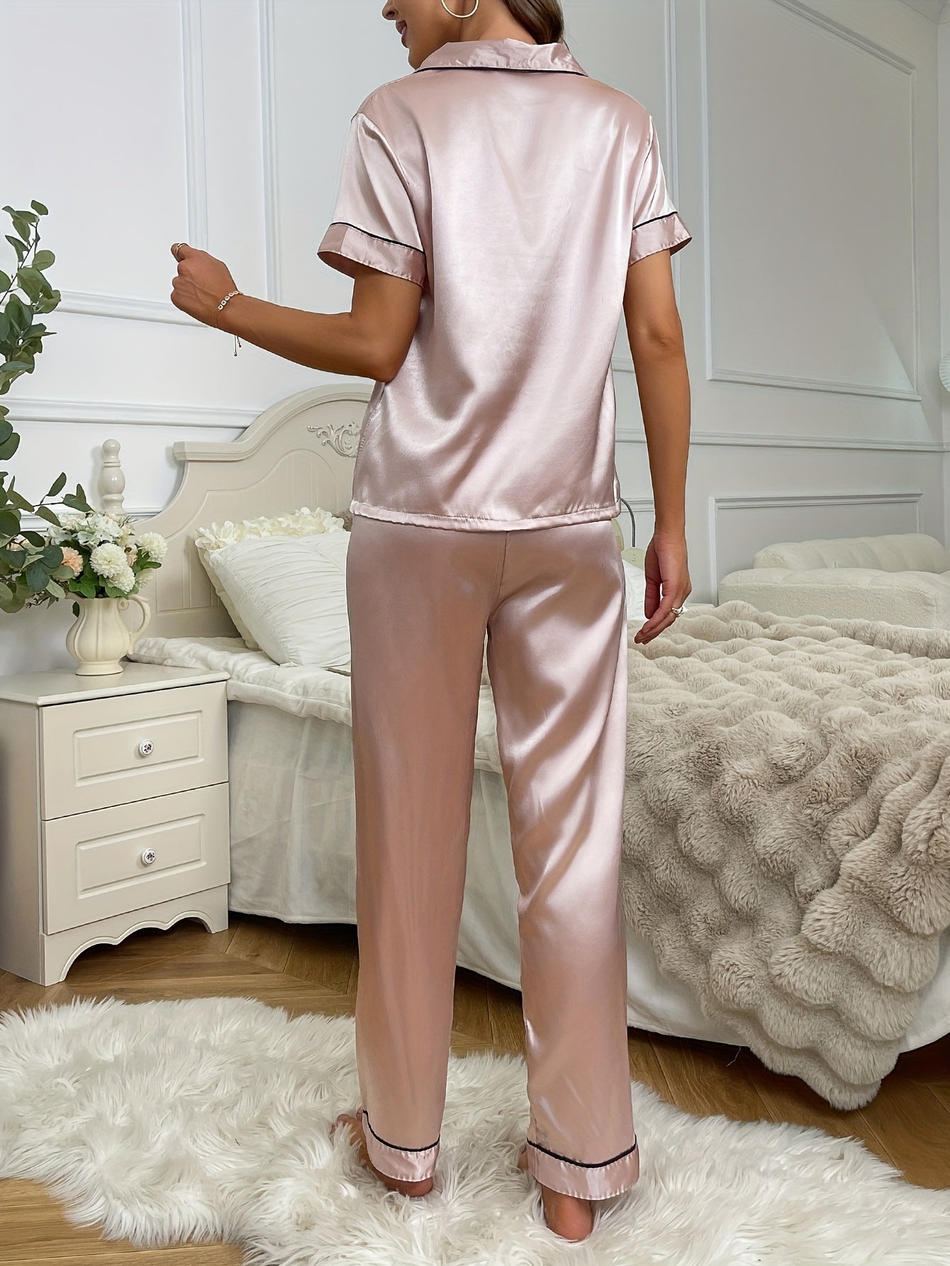 Women's casual pajama set with short-sleeve lapel top